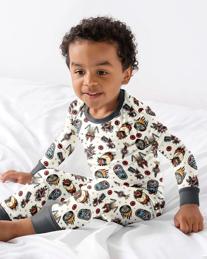 Zweiteiliges Langarm-Pyjama-Set mit Sommerfrüchten