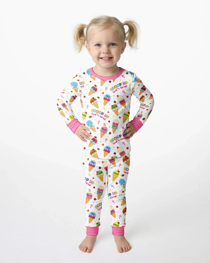 Zweiteiliges Langarm-Pyjama-Set mit Sommerfrüchten