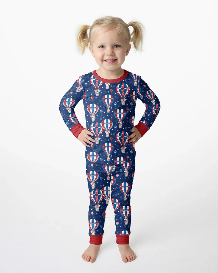 Zweiteiliges Langarm-Pyjama-Set mit Sommerfrüchten