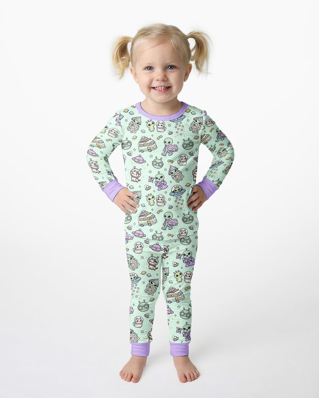 Zweiteiliges Langarm-Pyjama-Set mit Sommerfrüchten