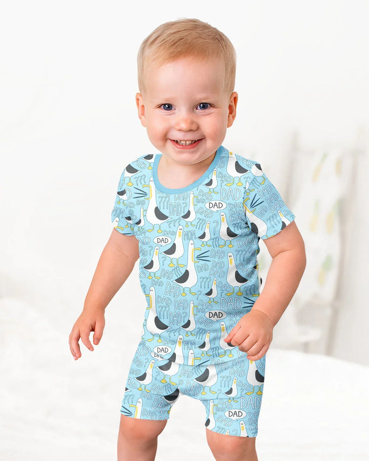 Template Zweiteiliges Pyjama-Set mit kurzen Ärmeln und Shorts
