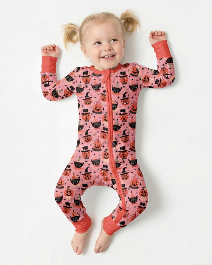 Retro Halloween Cats and Funny Pumpkins Bamboo Convertible Zippy