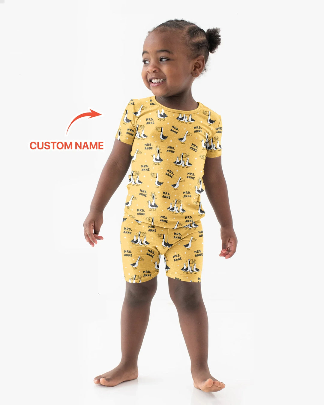 Zweiteiliges Pyjama-Set mit kurzen Ärmeln und Shorts im Sommer-Design