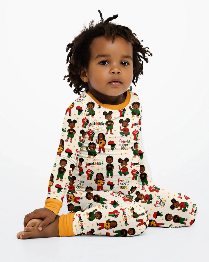 Zweiteiliges Langarm-Pyjama-Set mit Sommerfrüchten