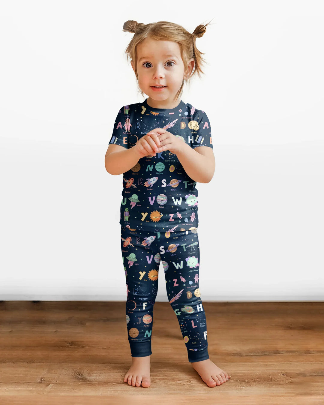 Zweiteiliges, kurzärmliges Pyjama-Set mit Marienkäfern