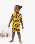 Template Zweiteiliges Pyjama-Set mit kurzen Ärmeln und Shorts