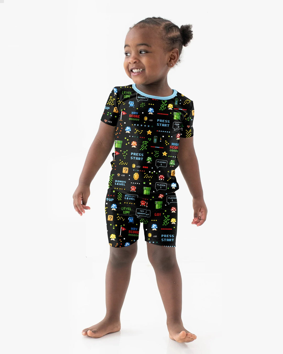 Template Zweiteiliges Pyjama-Set mit kurzen Ärmeln und Shorts