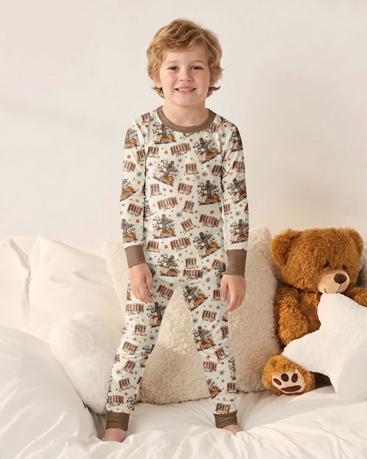Zweiteiliges Langarm-Pyjama-Set mit Sommerfrüchten