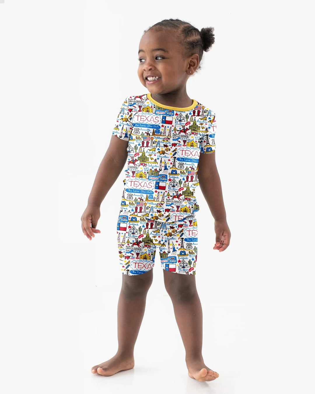 Template Zweiteiliges Pyjama-Set mit kurzen Ärmeln und Shorts