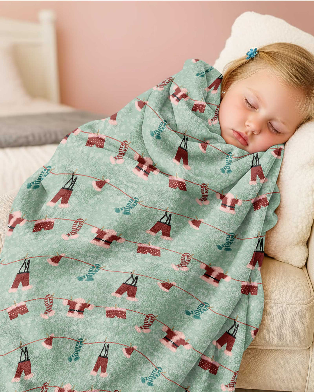Santa In The Snow Bamboo Blanket