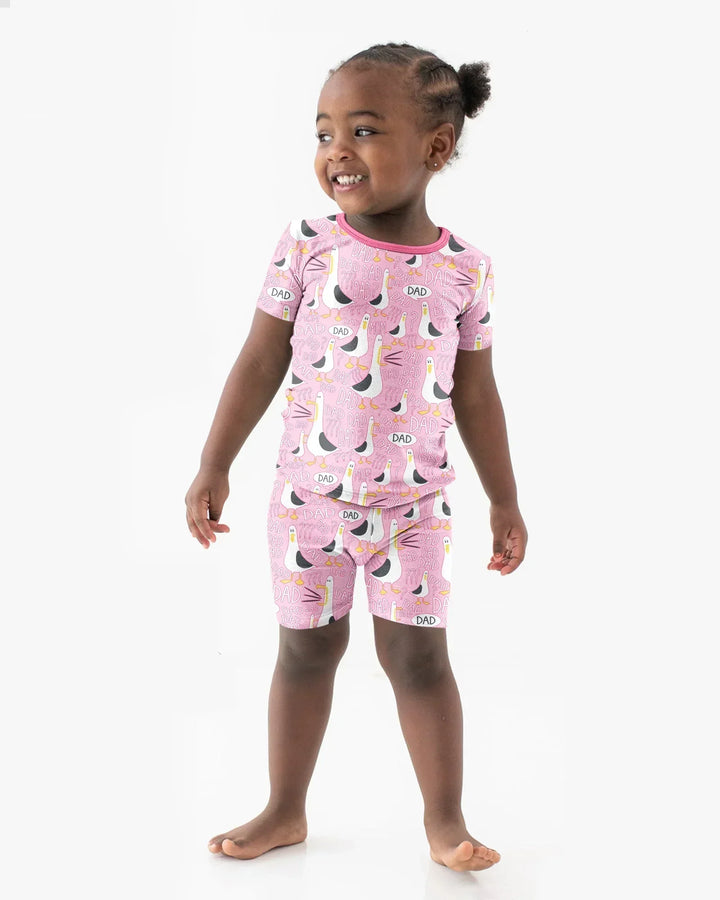 Template Zweiteiliges Pyjama-Set mit kurzen Ärmeln und Shorts