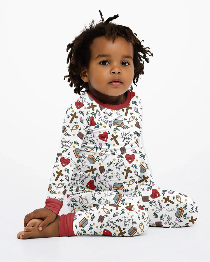 Zweiteiliges Langarm-Pyjama-Set mit Sommerfrüchten
