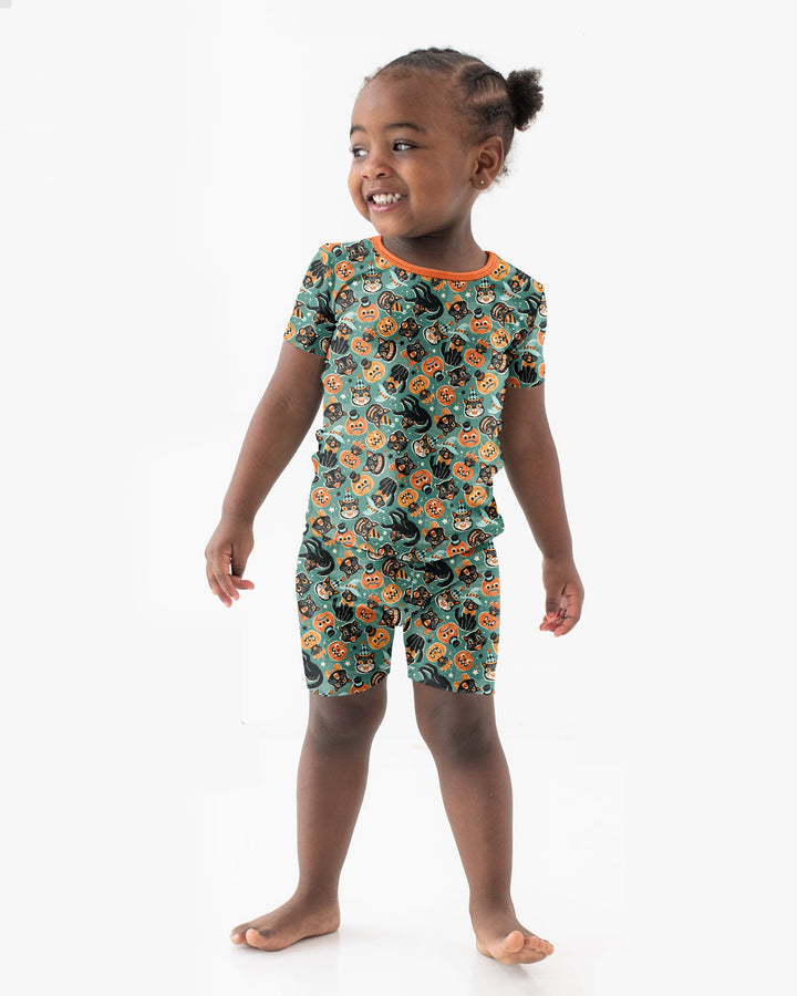 Retro Black Cat Witch Pumpkin Halloween Bamboo Two Piece Short Sleeve Shorts Pajama Set