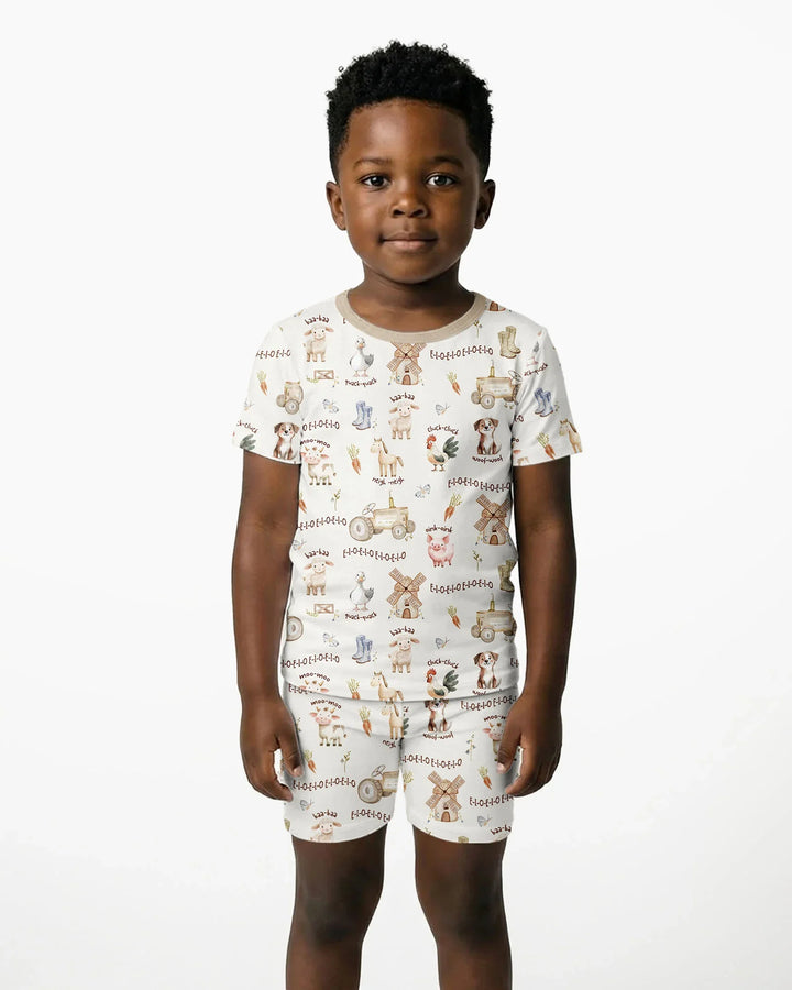 Template Zweiteiliges Pyjama-Set mit kurzen Ärmeln und Shorts