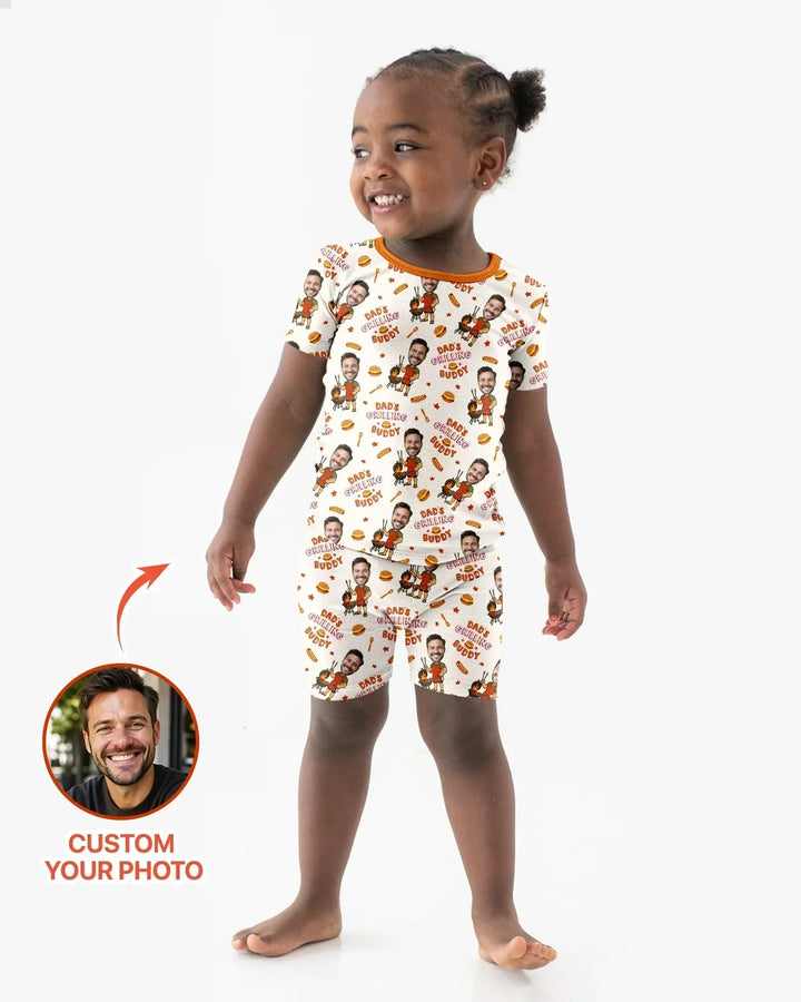 Zweiteiliges Pyjama-Set mit kurzen Ärmeln und Shorts im Sommer-Design