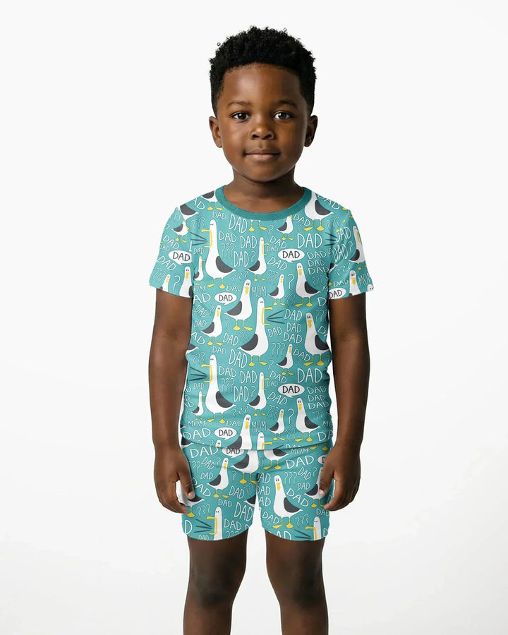 Template Zweiteiliges Pyjama-Set mit kurzen Ärmeln und Shorts