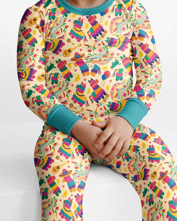 Zweiteiliges Langarm-Pyjama-Set mit Sommerfrüchten