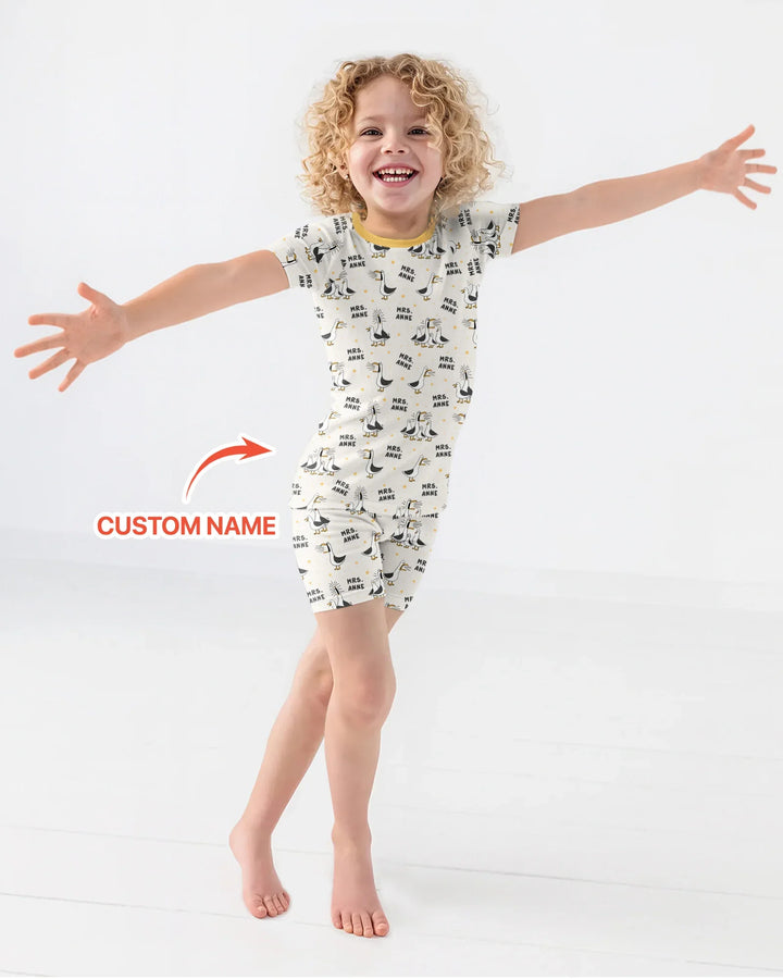Zweiteiliges Pyjama-Set mit kurzen Ärmeln und Shorts im Sommer-Design