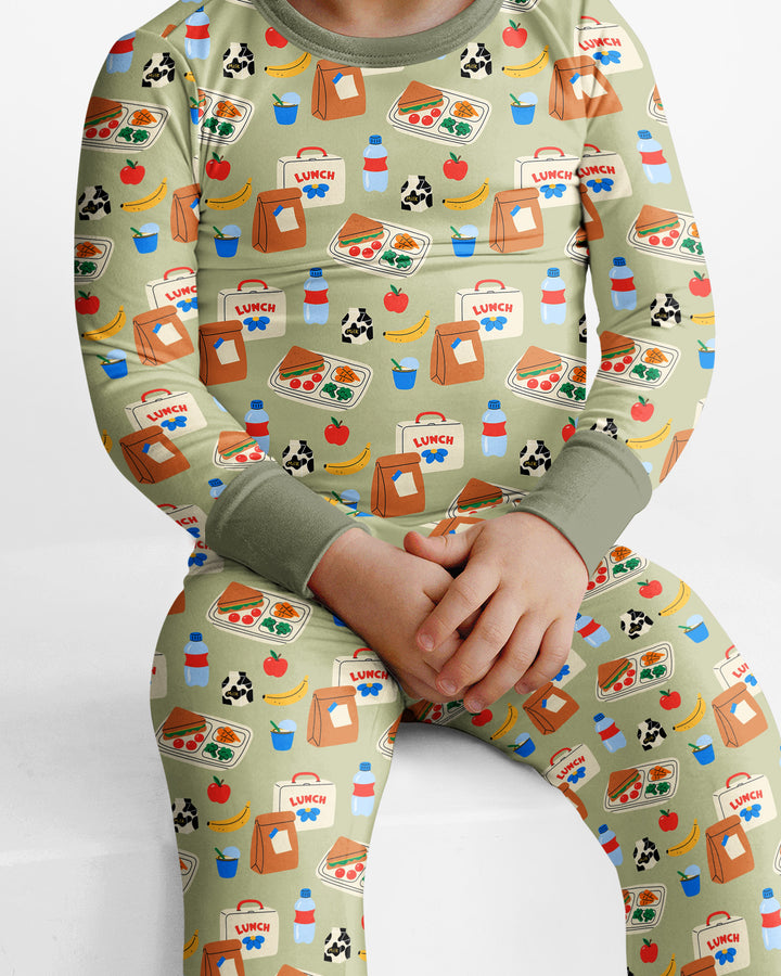 Zweiteiliges Langarm-Pyjama-Set mit Sommerfrüchten