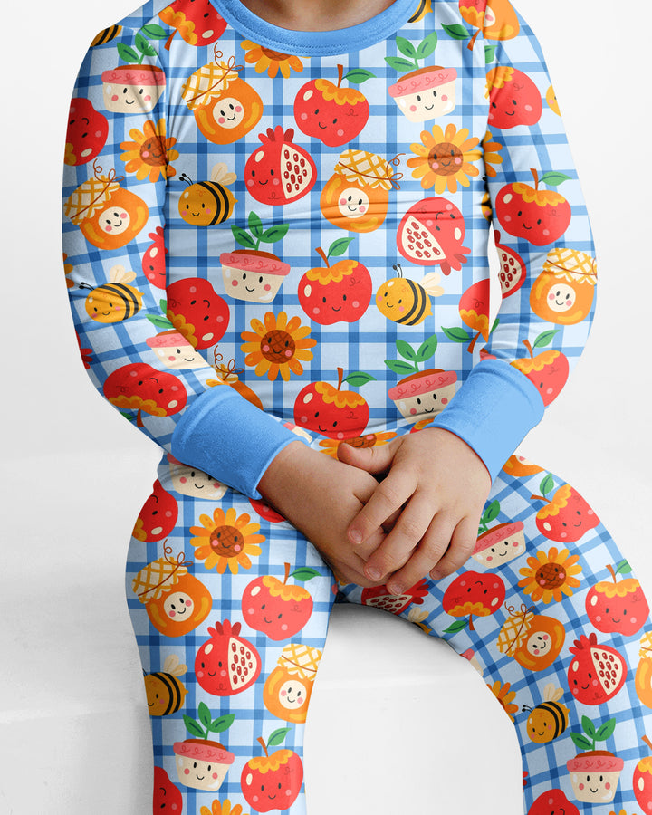 Zweiteiliges Langarm-Pyjama-Set mit Sommerfrüchten
