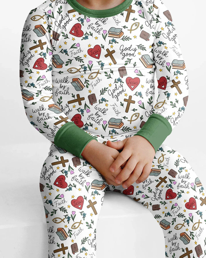 Zweiteiliges Langarm-Pyjama-Set mit Sommerfrüchten