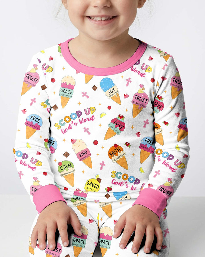 Zweiteiliges Langarm-Pyjama-Set mit Sommerfrüchten