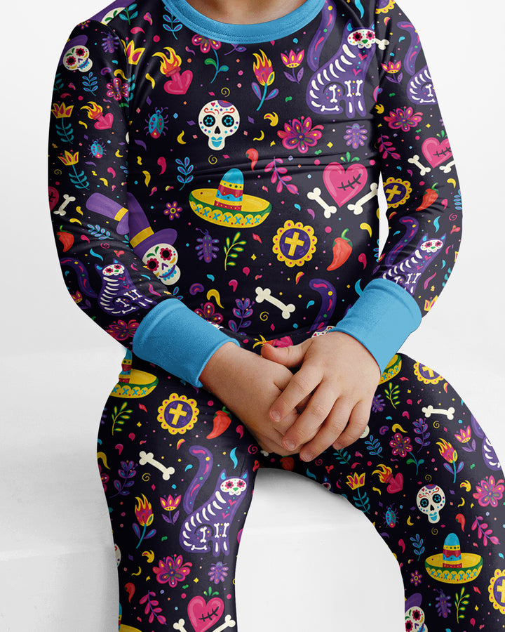 Zweiteiliges Langarm-Pyjama-Set mit Sommerfrüchten