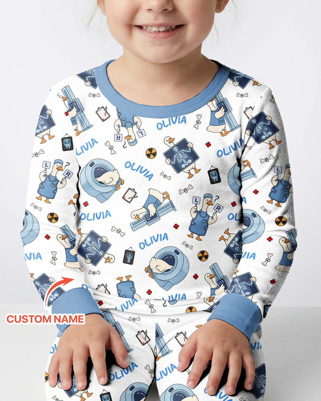Zweiteiliges Langarm-Pyjama-Set mit Sommerfrüchten