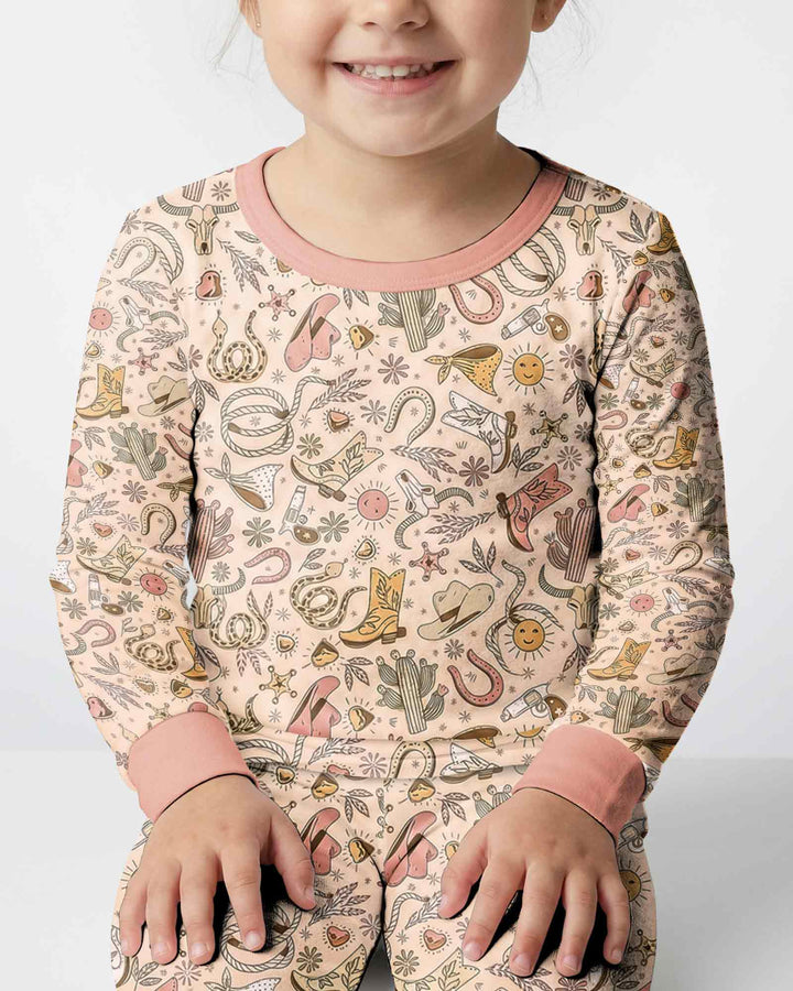 Zweiteiliges Langarm-Pyjama-Set mit Sommerfrüchten