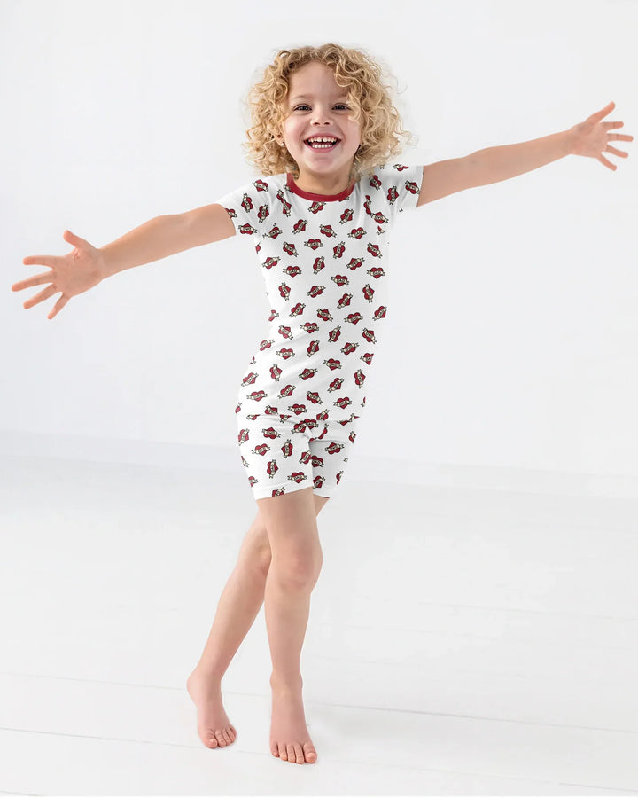 Template Zweiteiliges Pyjama-Set mit kurzen Ärmeln und Shorts