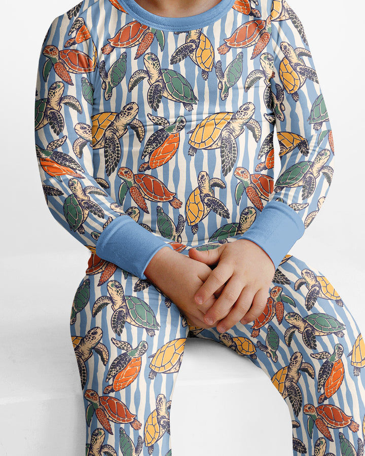 Zweiteiliges Langarm-Pyjama-Set mit Sommerfrüchten