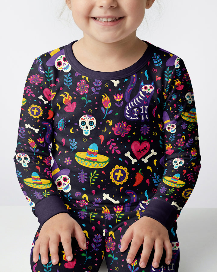 Zweiteiliges Langarm-Pyjama-Set mit Sommerfrüchten