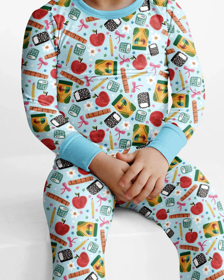 Zweiteiliges Langarm-Pyjama-Set mit Sommerfrüchten