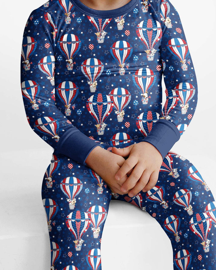 Zweiteiliges Langarm-Pyjama-Set mit Sommerfrüchten