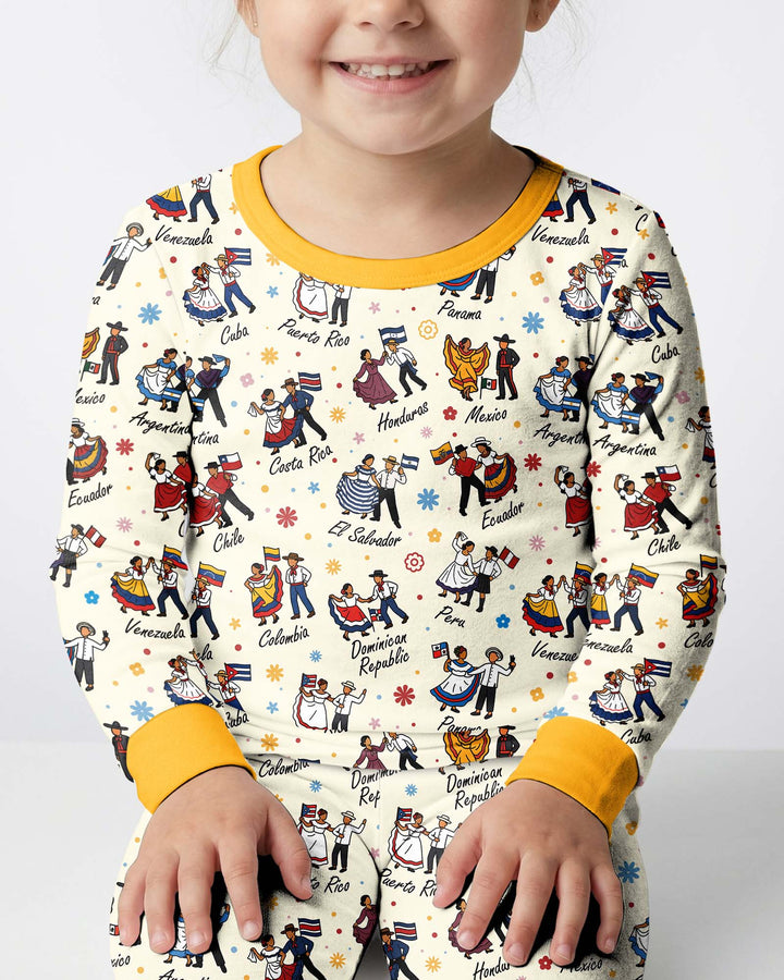 Zweiteiliges Langarm-Pyjama-Set mit Sommerfrüchten