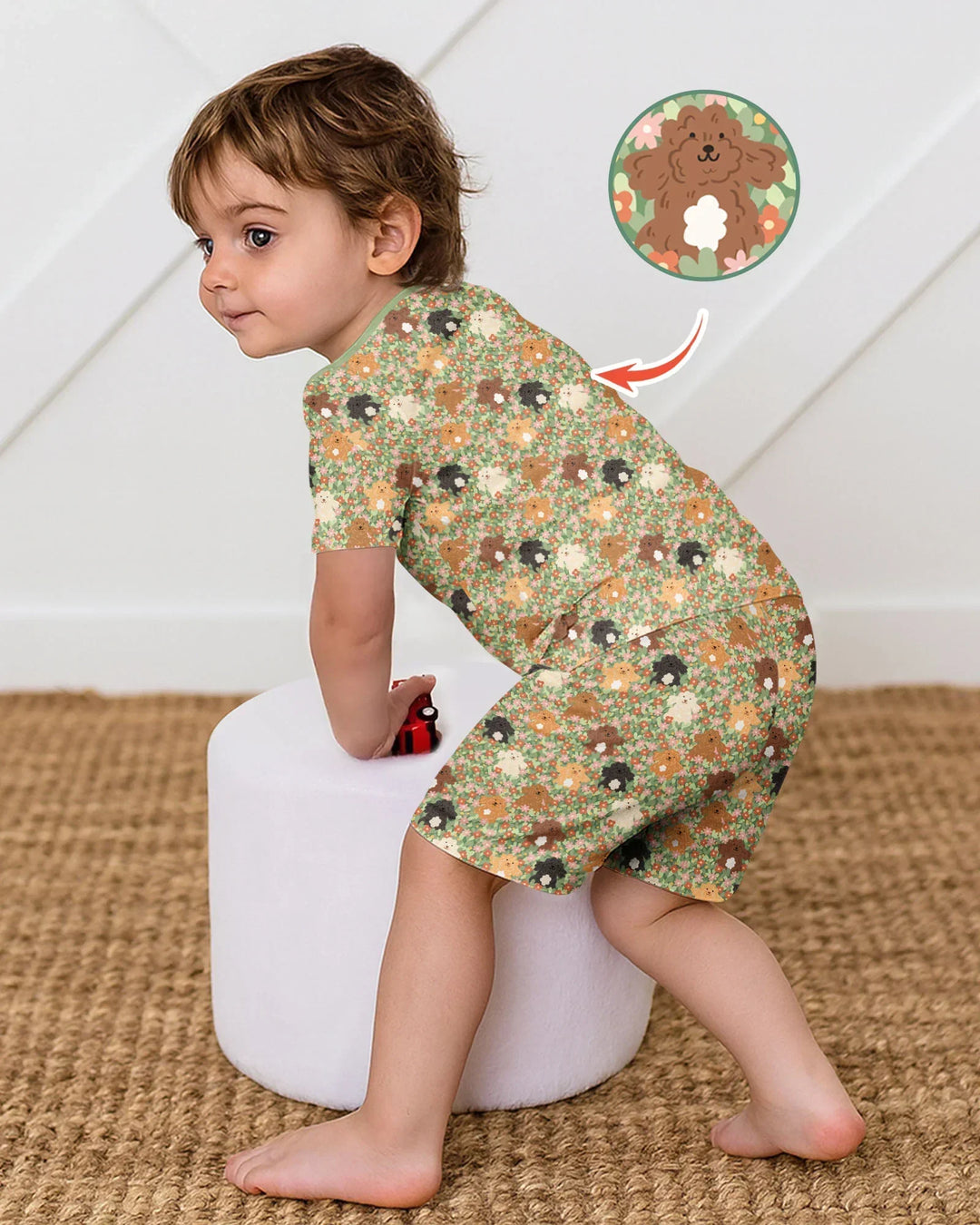 Template Zweiteiliges Pyjama-Set mit kurzen Ärmeln und Shorts