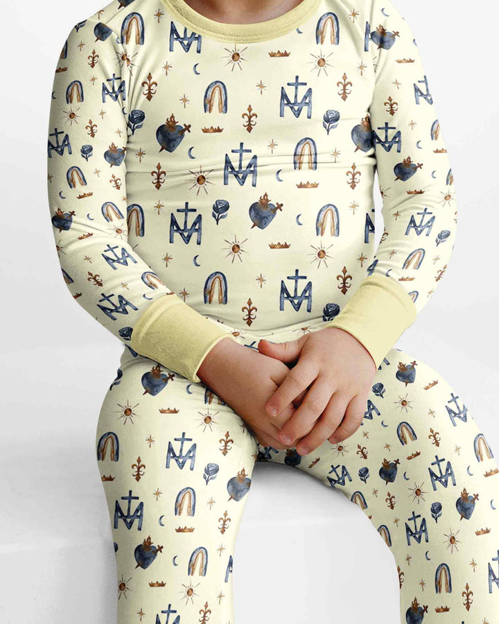 Zweiteiliges Langarm-Pyjama-Set mit Sommerfrüchten