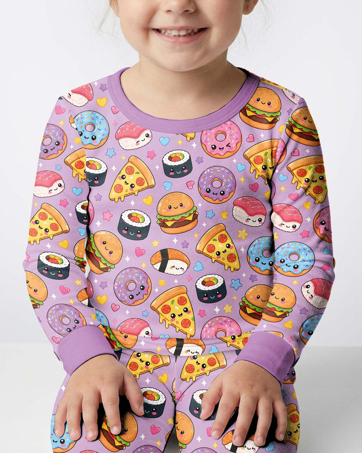 Zweiteiliges Langarm-Pyjama-Set mit Sommerfrüchten