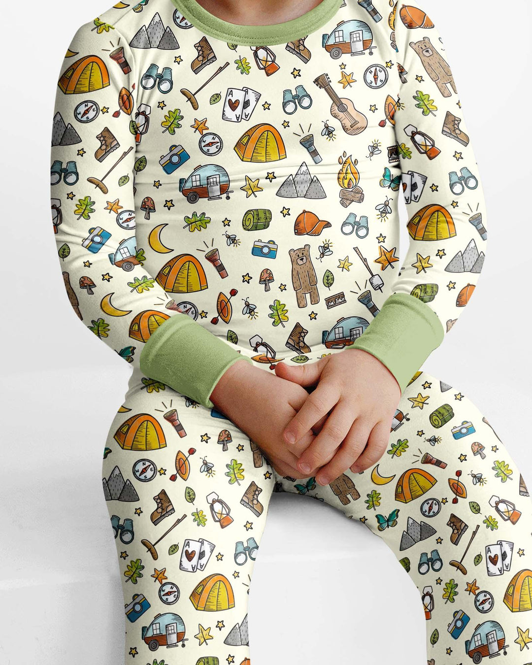 Zweiteiliges Langarm-Pyjama-Set mit Sommerfrüchten