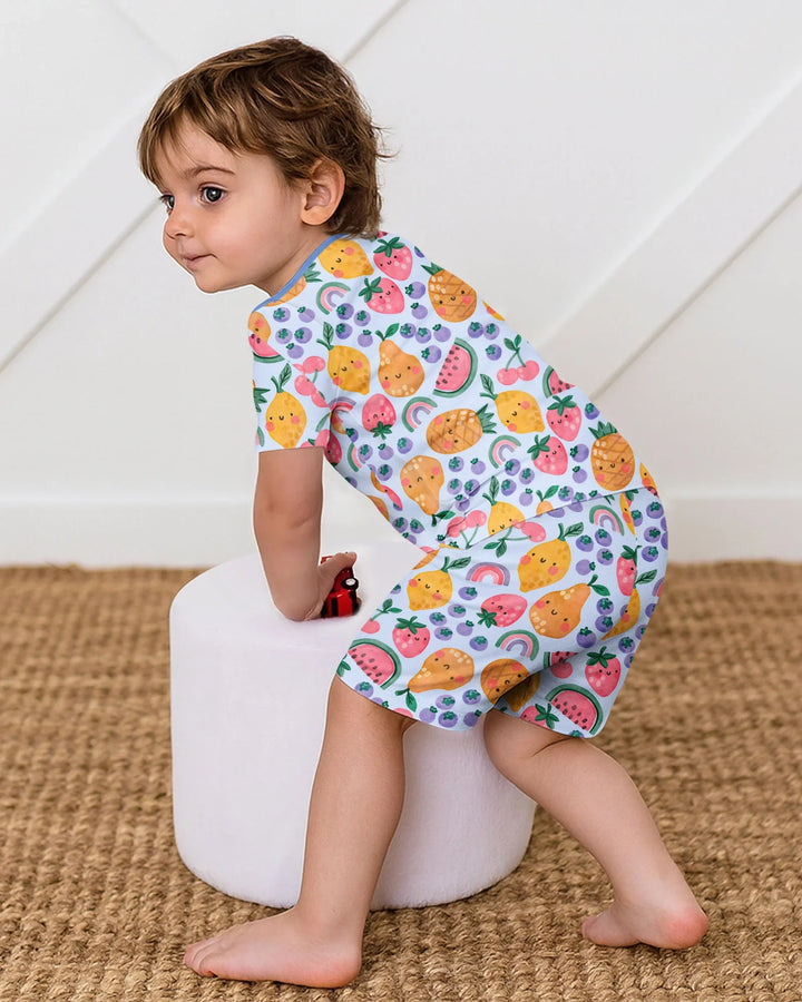 Template Zweiteiliges Pyjama-Set mit kurzen Ärmeln und Shorts