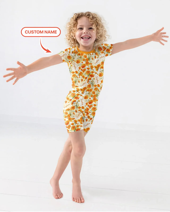 Zweiteiliges Pyjama-Set mit kurzen Ärmeln und Shorts im Sommer-Design