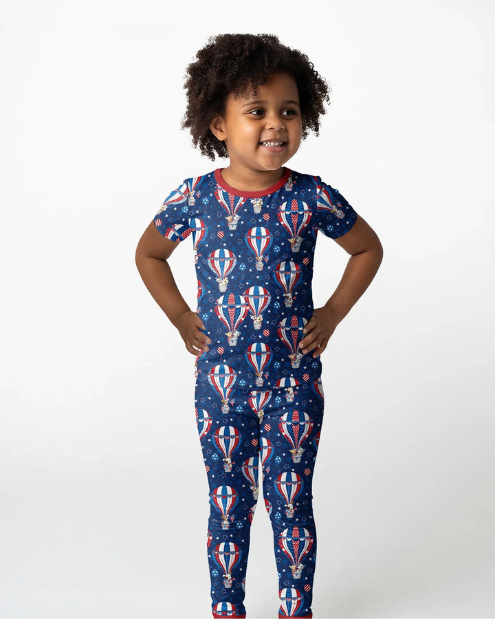 Zweiteiliges, kurzärmliges Pyjama-Set mit Marienkäfern
