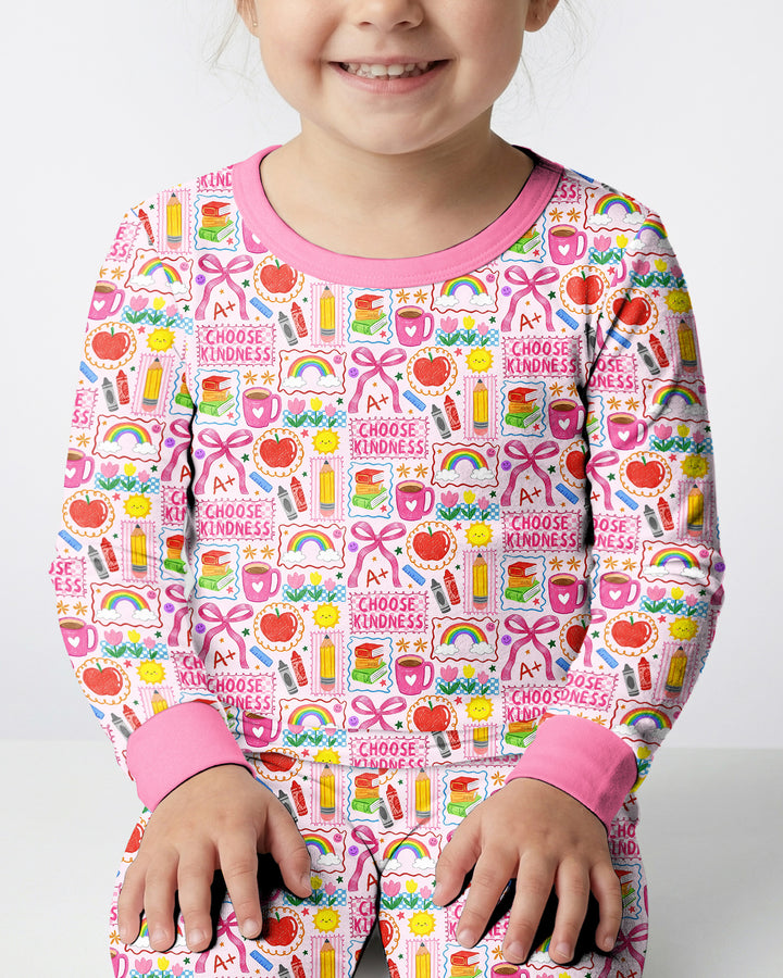 Zweiteiliges Langarm-Pyjama-Set mit Sommerfrüchten