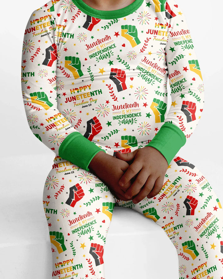 Zweiteiliges Langarm-Pyjama-Set mit Sommerfrüchten
