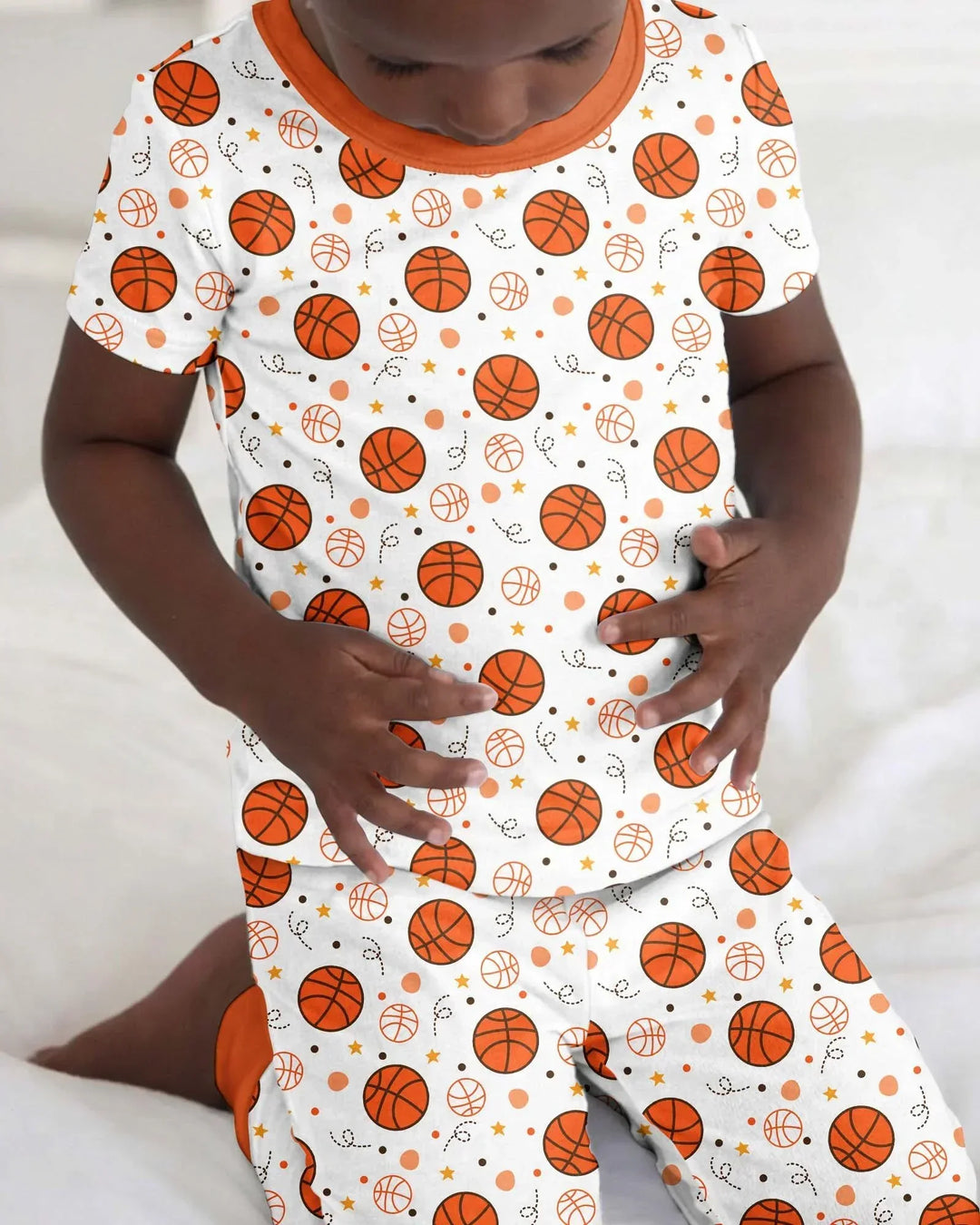 Oranger Basketball Zweiteiliger Kurzarm-Pyjama aus Bambus