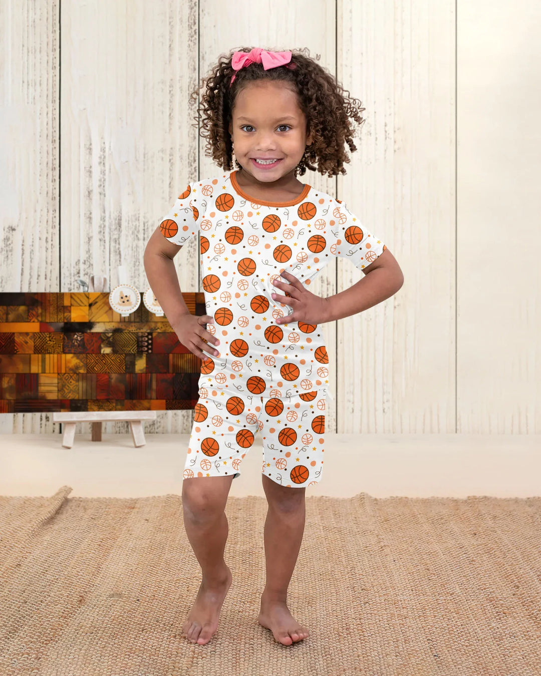 Orangefarbener Basketball-Bambus-Zweiteiler, Kurzarm-Shorts-Pyjama-Set