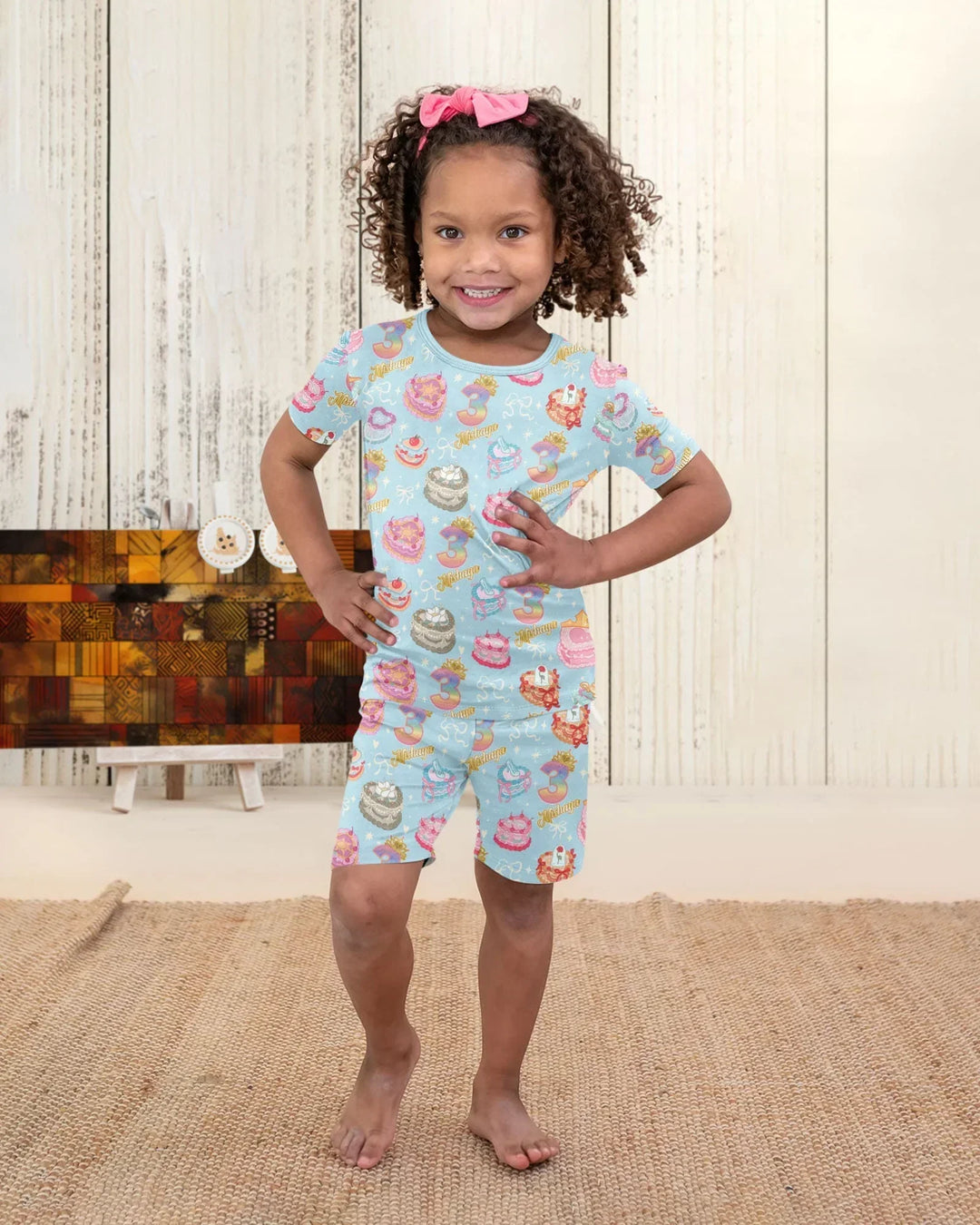 Zweiteiliges Pyjama-Set mit kurzen Ärmeln und Shorts im Sommer-Design