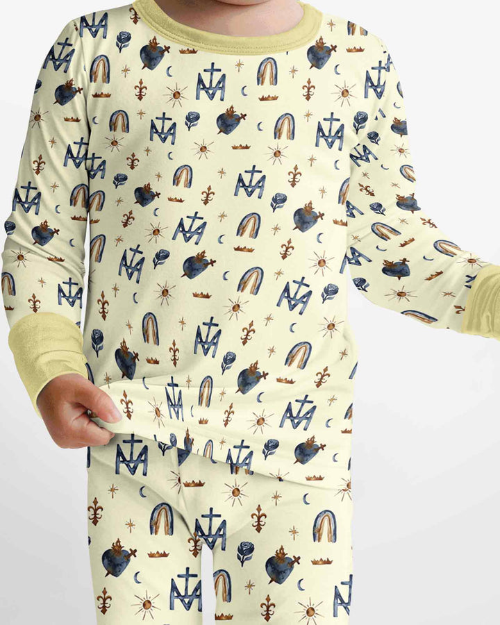 Zweiteiliges Langarm-Pyjama-Set mit Sommerfrüchten