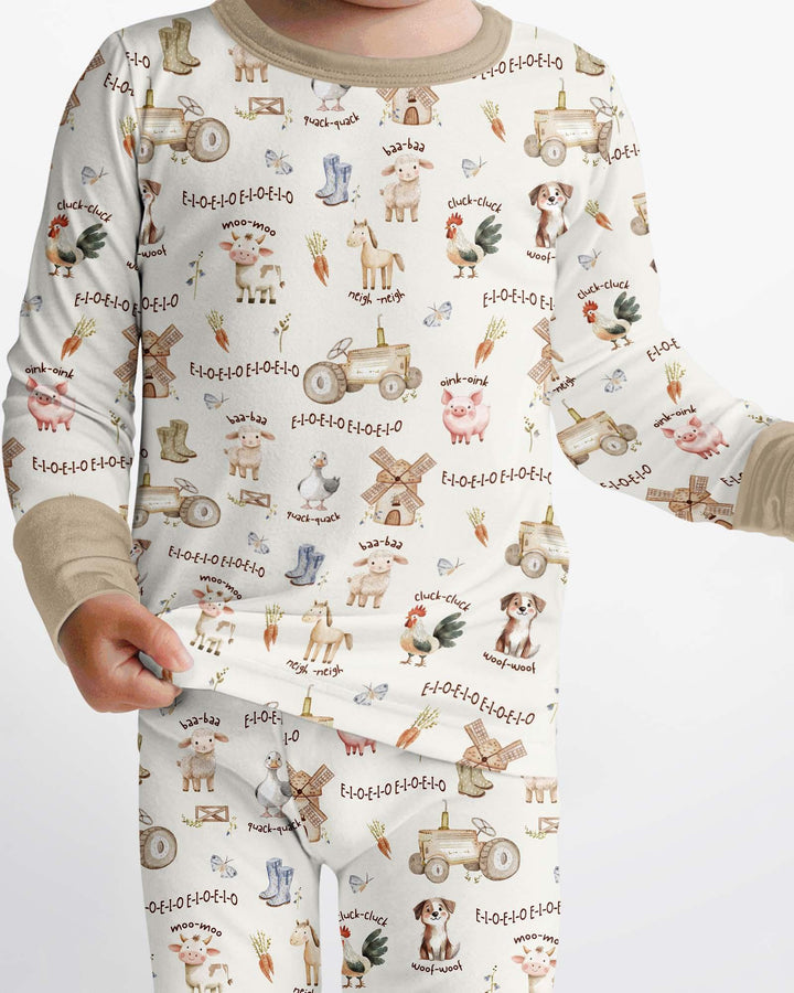 Zweiteiliges Langarm-Pyjama-Set mit Sommerfrüchten