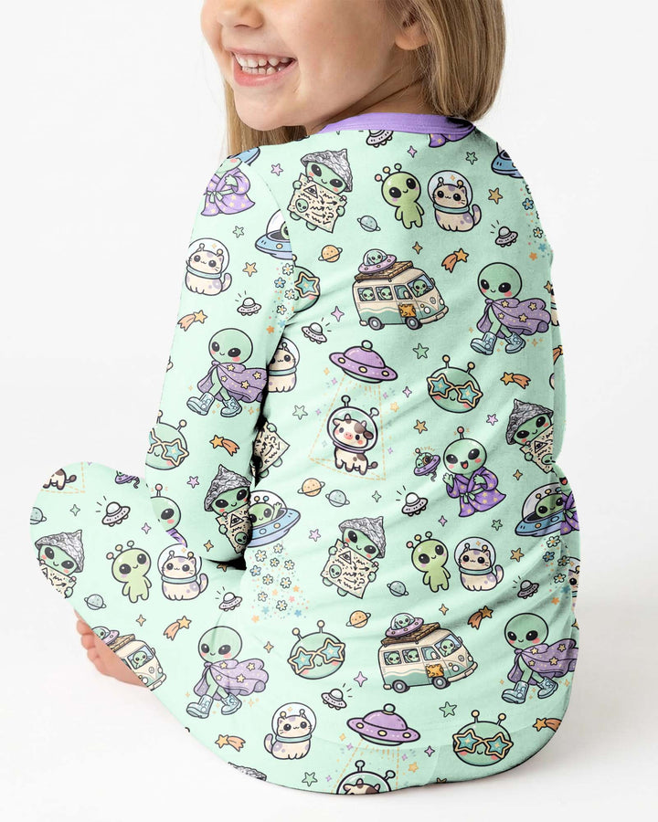 Zweiteiliges Langarm-Pyjama-Set mit Sommerfrüchten